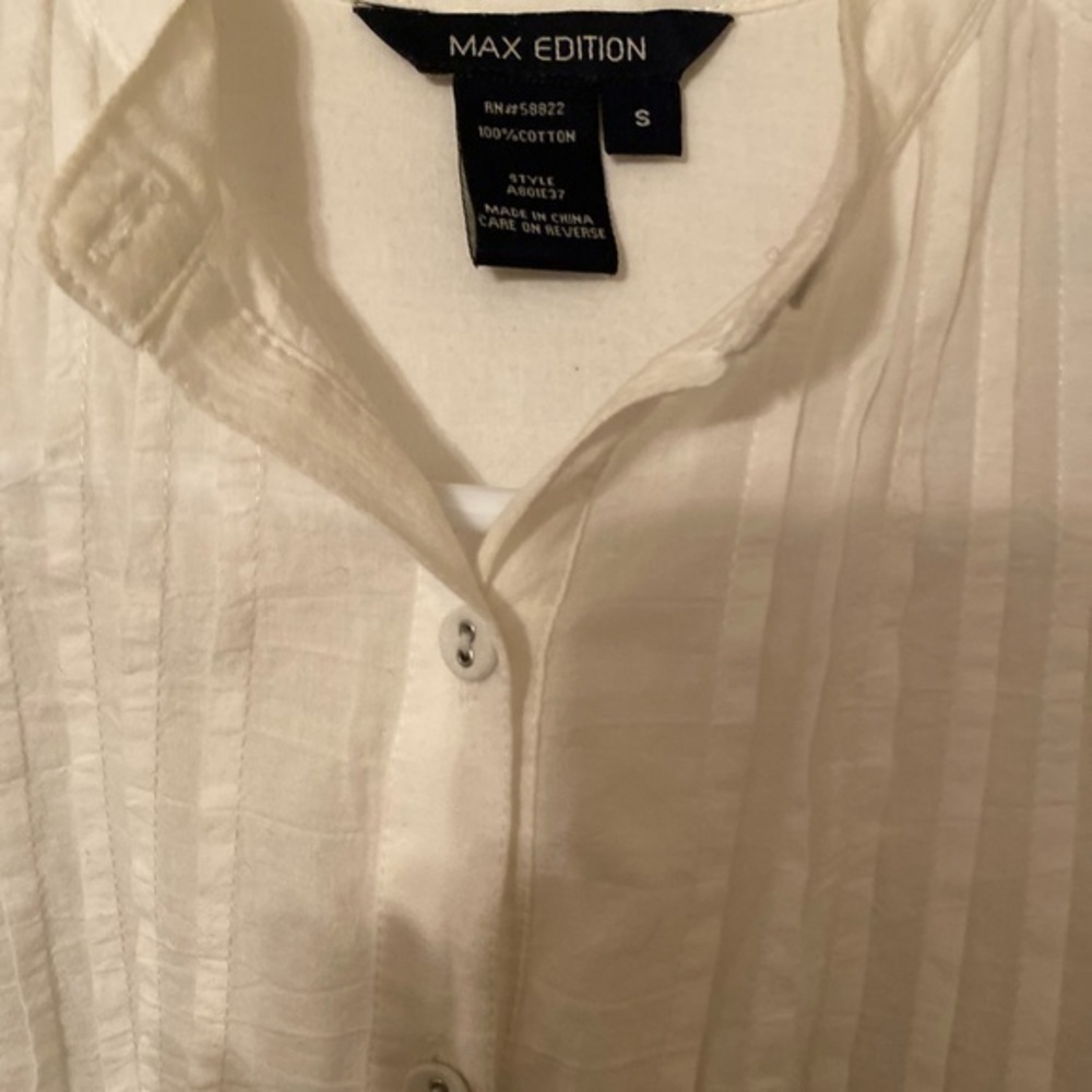 White blouse - Picture 4 of 5